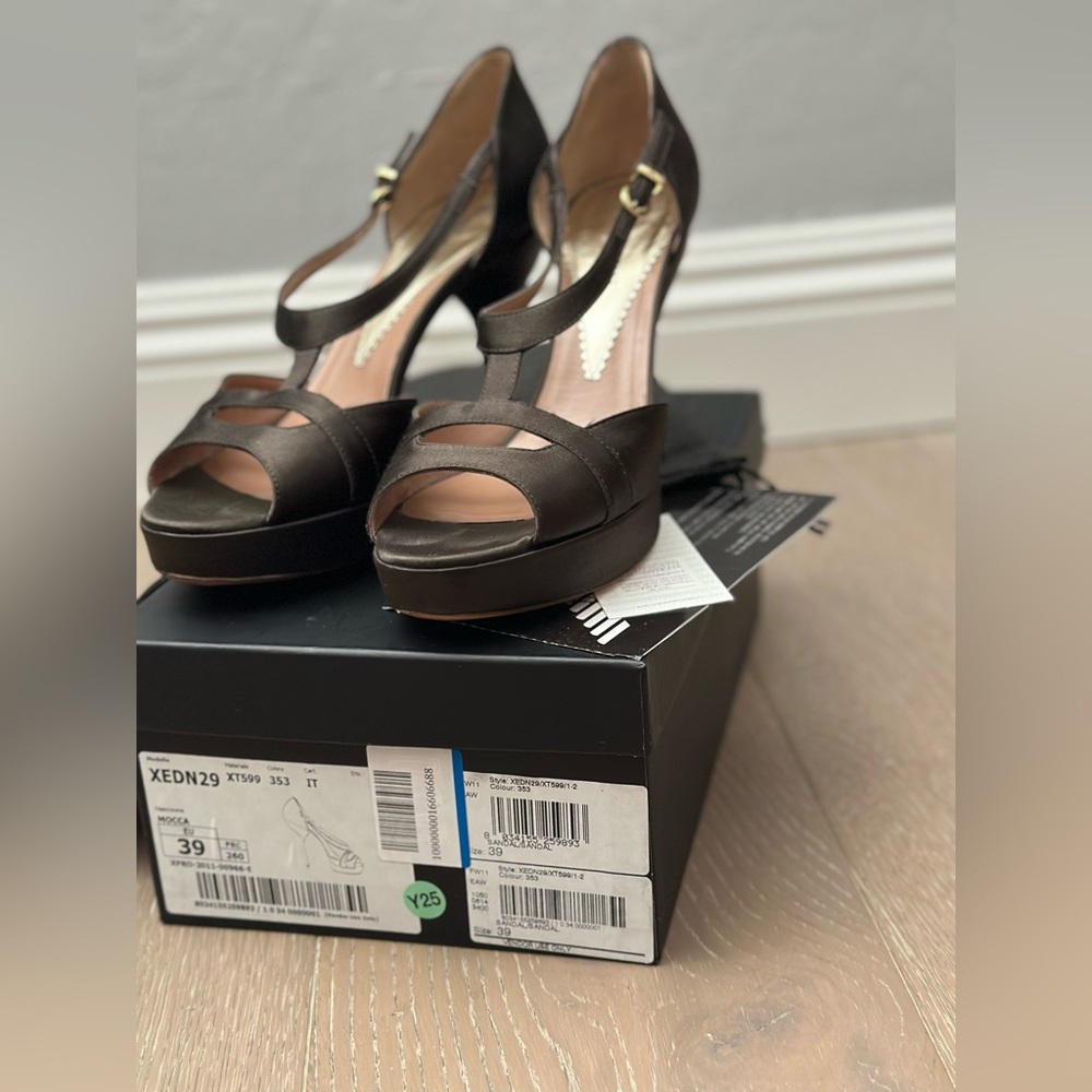 Emporio Armani platform sandals, size 39, excellent condition